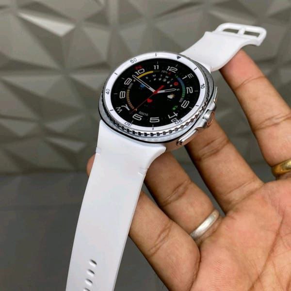 SAMSUNG SMARTWATCH
